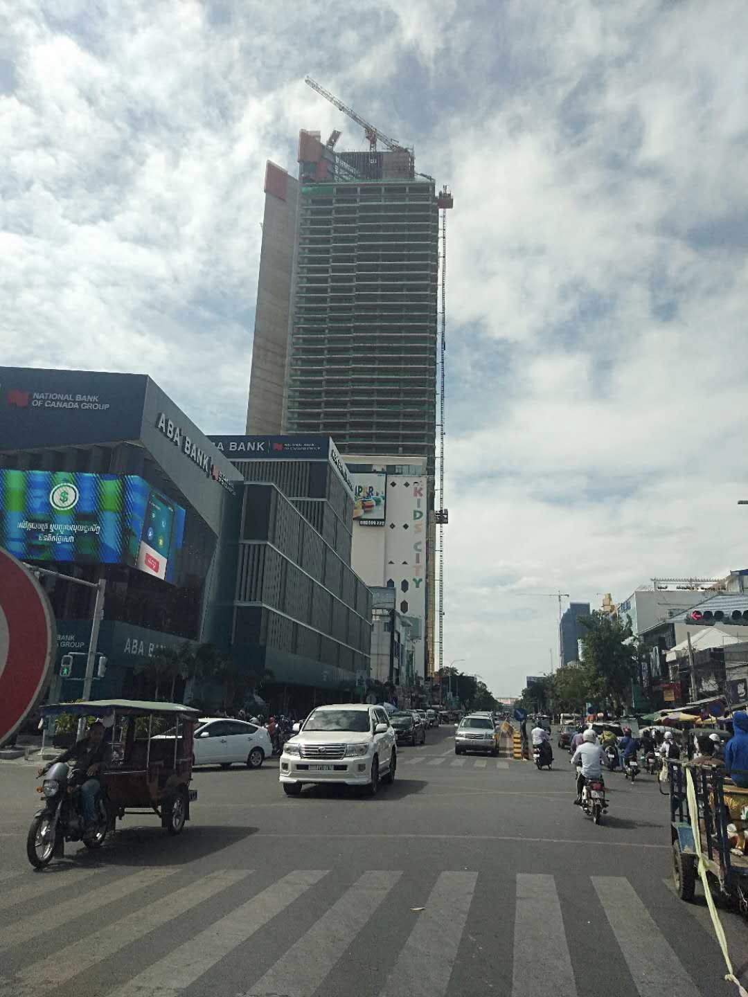 中国人在柬埔寨买房靠谱吗,去柬埔寨炒房地产的中国人