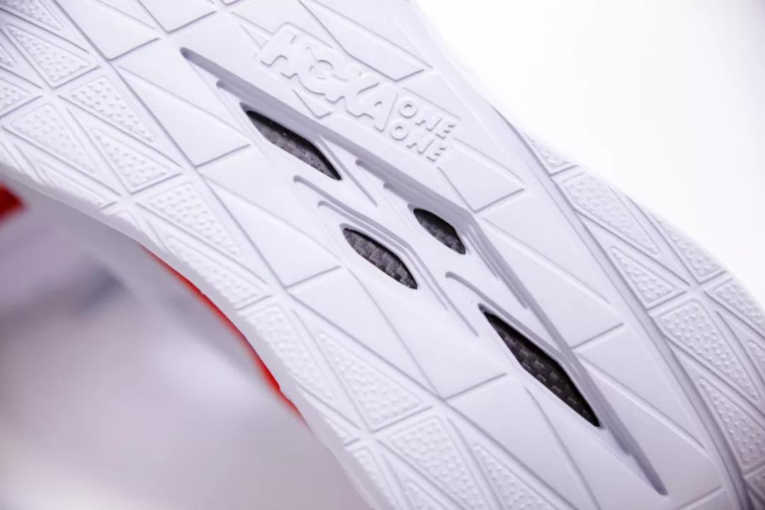 亚瑟士碳板跑鞋metaspeedsky,up302.0elite碳板跑鞋