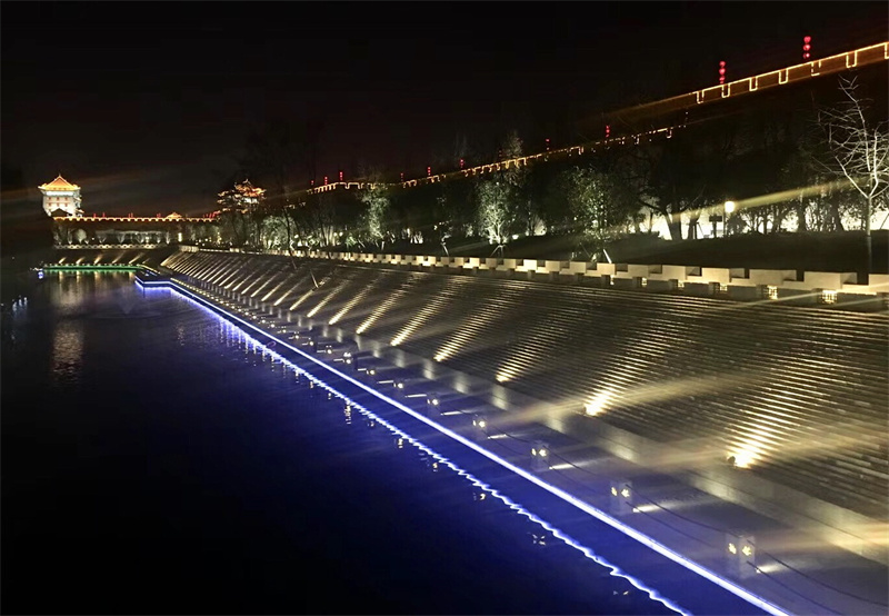 西安莲湖区20个旅游景点，3个是公园，其他17个历史底蕴丰厚