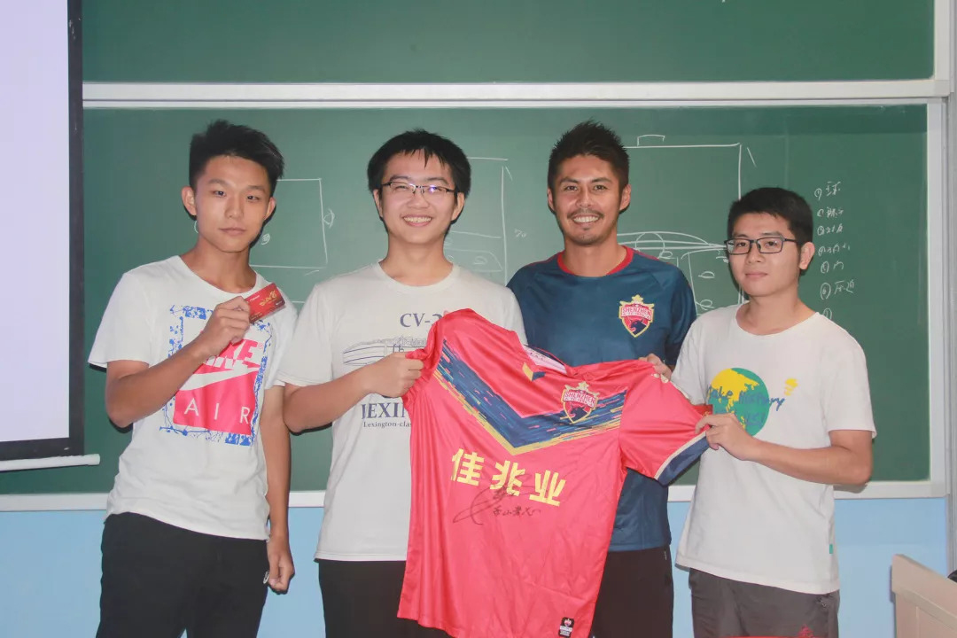 前中超外援最新消息,前中超外援带队打入世界杯