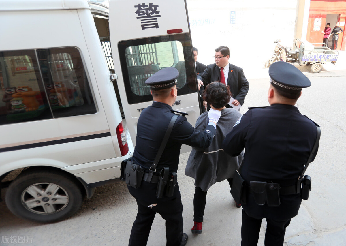 怎么对付欠钱软硬不吃的无赖,对付欠钱不还的老赖终极解决方法