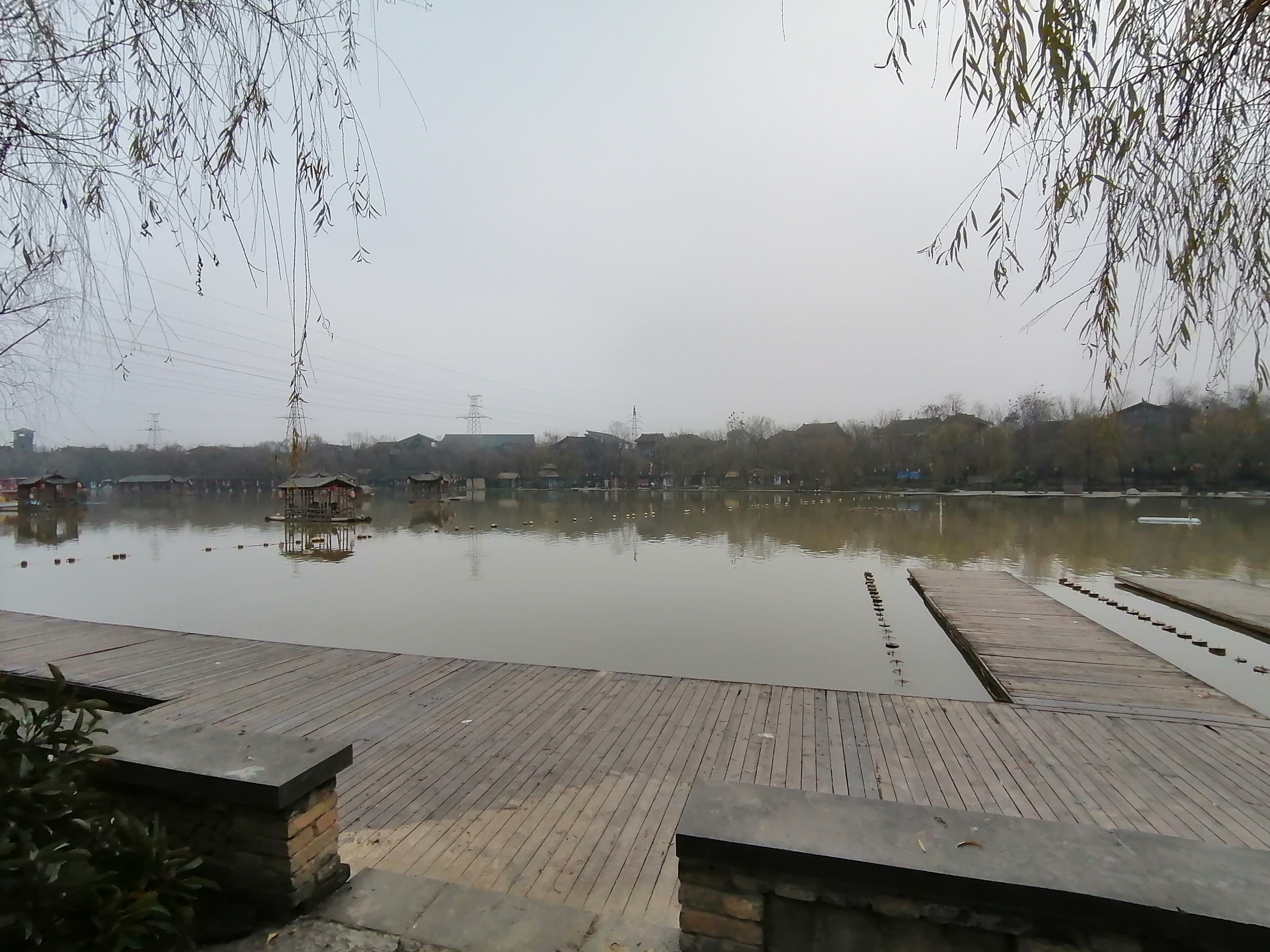 家乡的湖随笔400字,家乡的湖一年四季