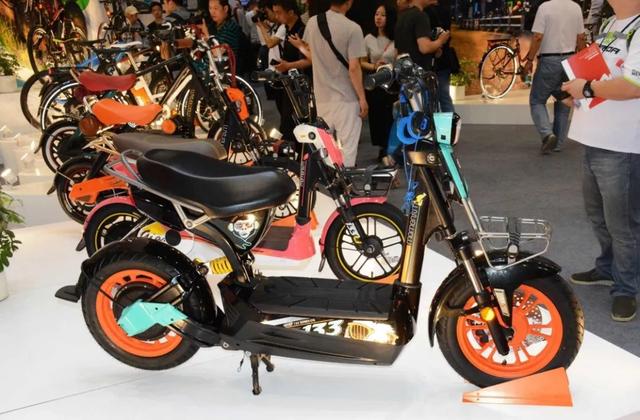 电动车剩50%的电量充电充多久,电动车不用跑电的原因及解决方法