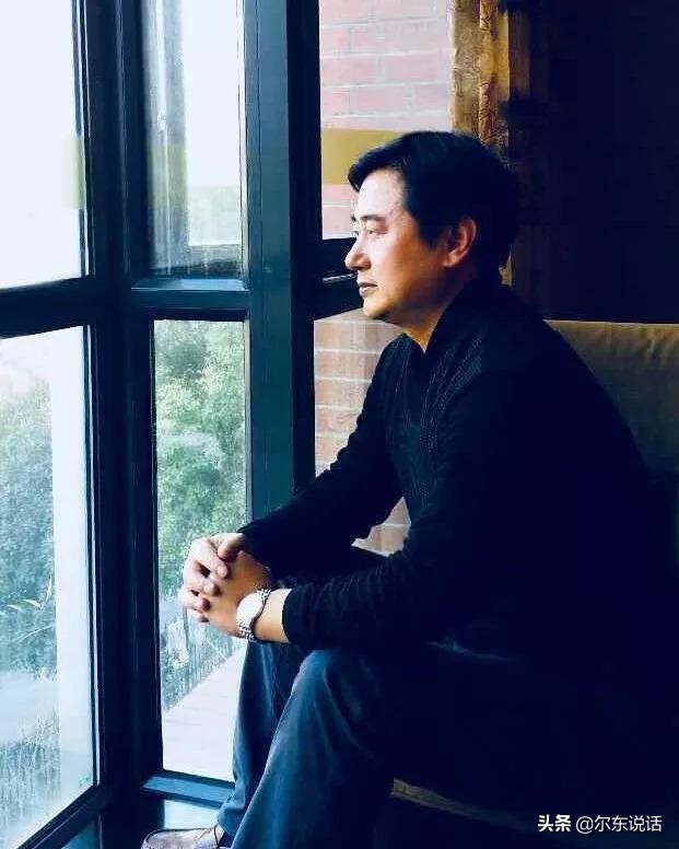 诗札丨陈先发《裂隙九章》蕴涵的哲学思辨与禅意美学