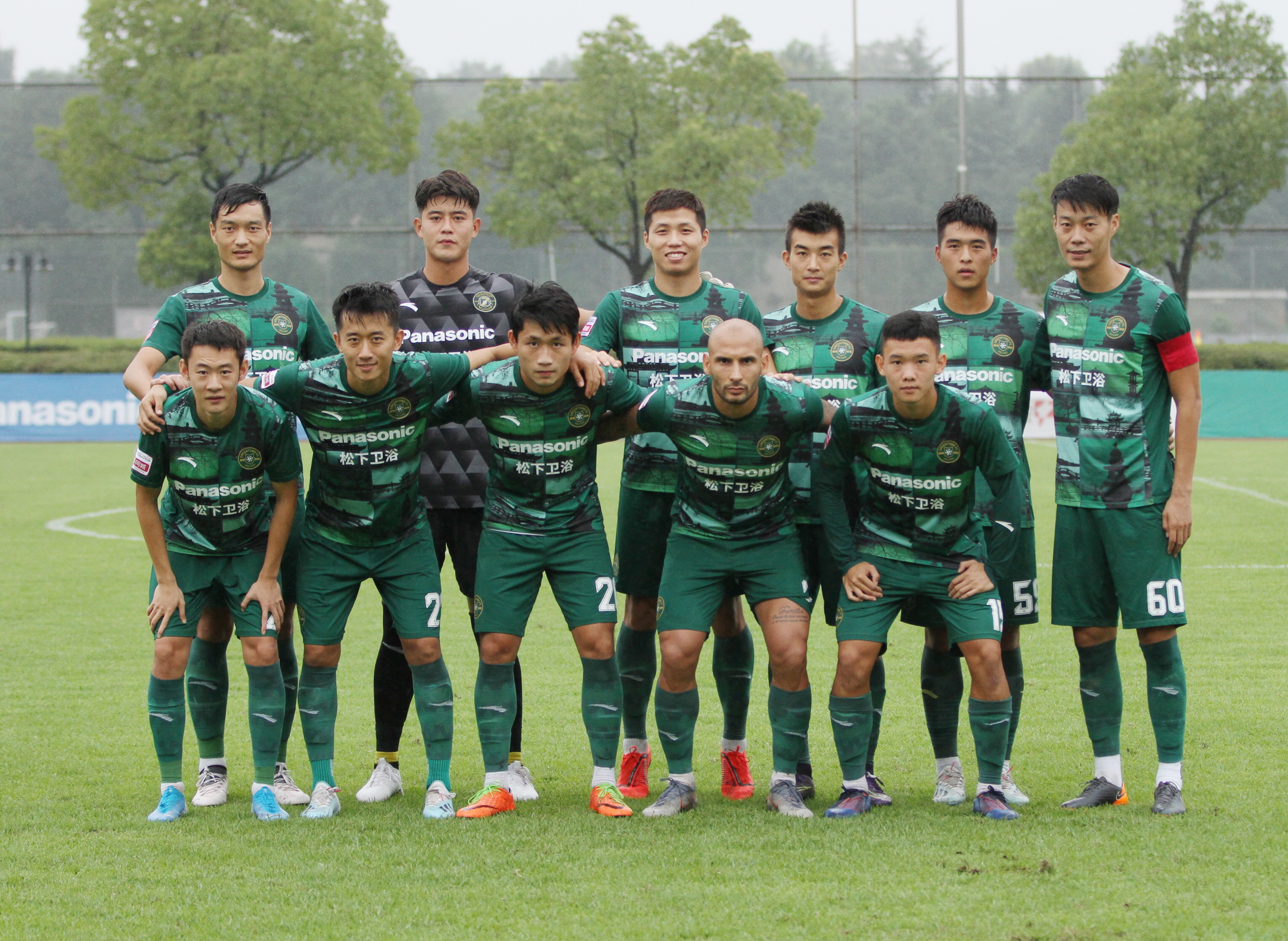 浙江绿城打出最硬气的一场平局,战报雨中激战支云两度扳平遭绝杀