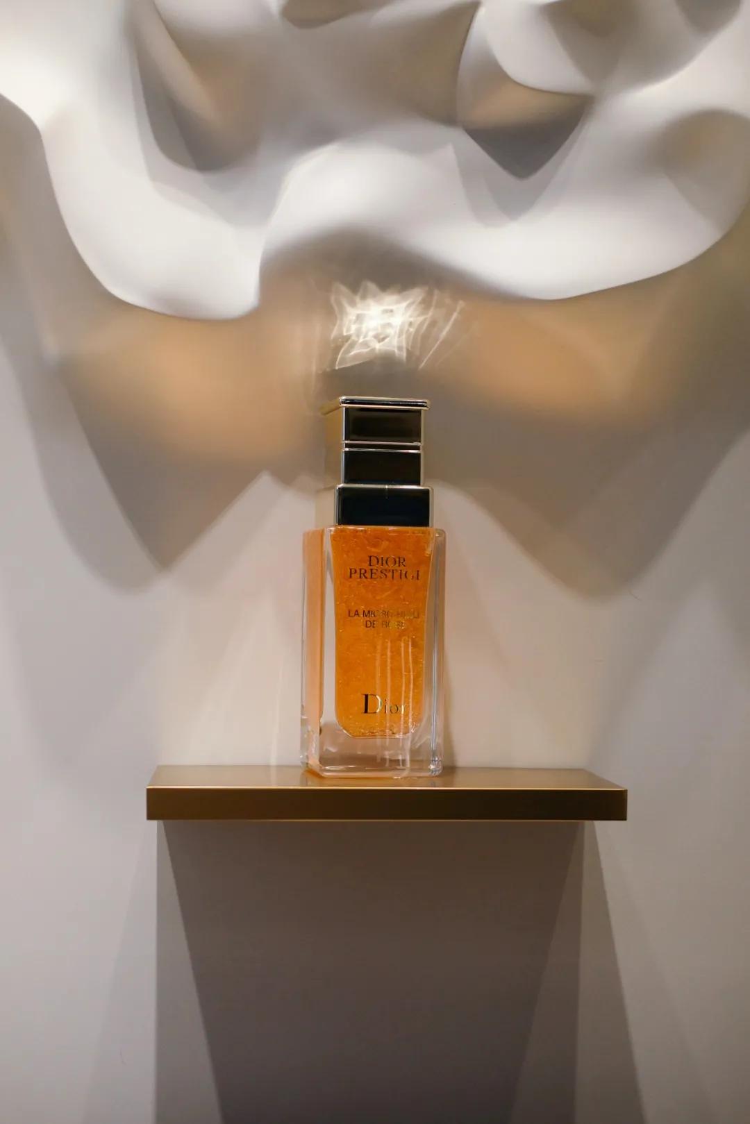 购物指南 | 轻松get顾佳式穿搭，并附越买越省的秘笈