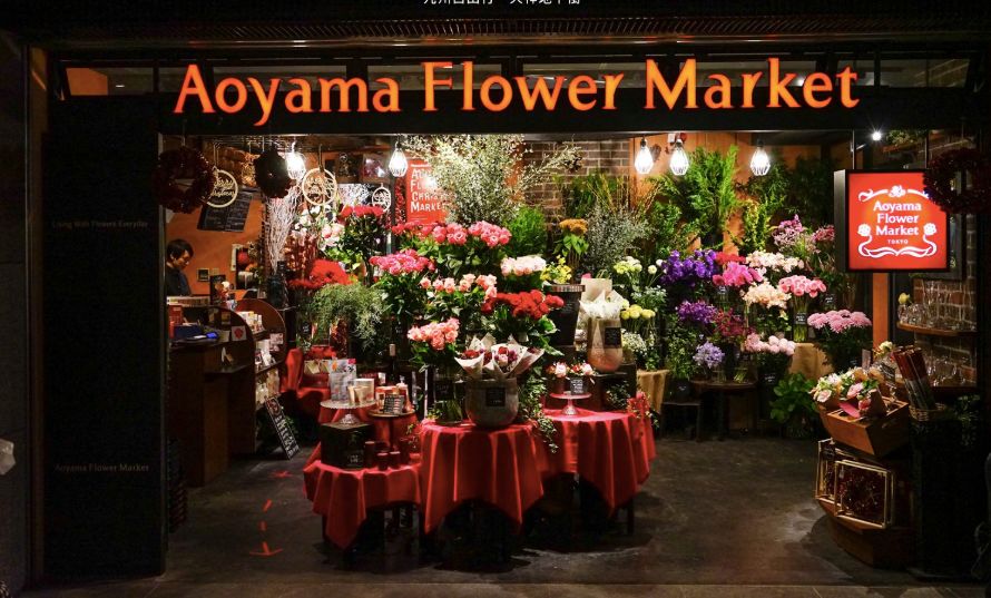 游客都去逛百货商店了,日本人自己去了这里