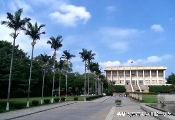 2018年华侨大学提前批次招生简章,高考报考华侨大学怎么样