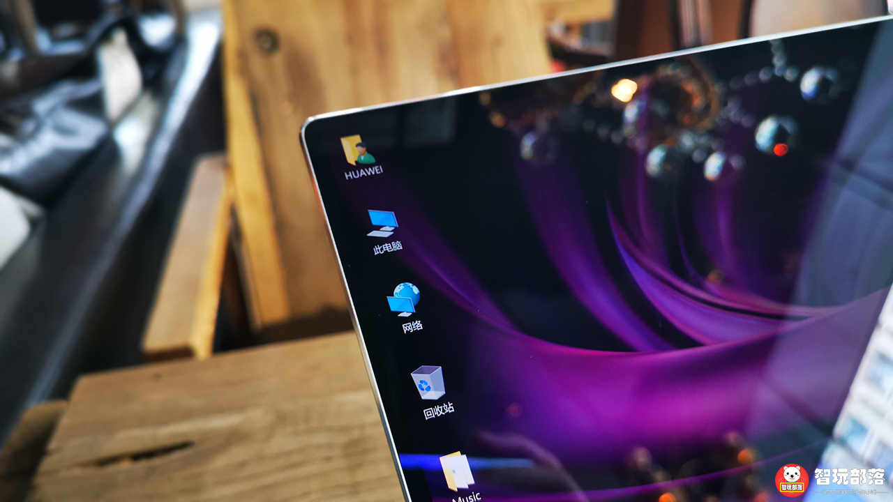 新款华为MateBookXPro评测：多维度创新，掀起笔记本进化革命！