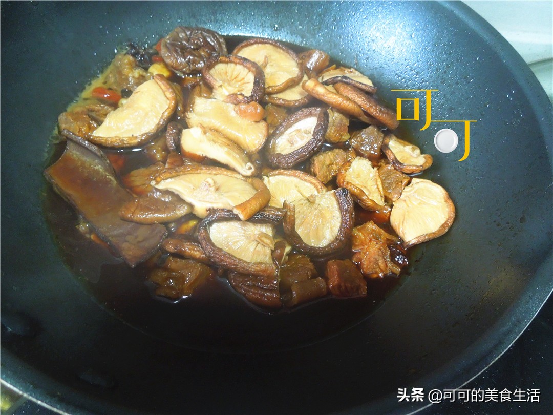 木耳和香菇可以同时红烧牛肉,红烧香菇牛肉的家常做法大全集