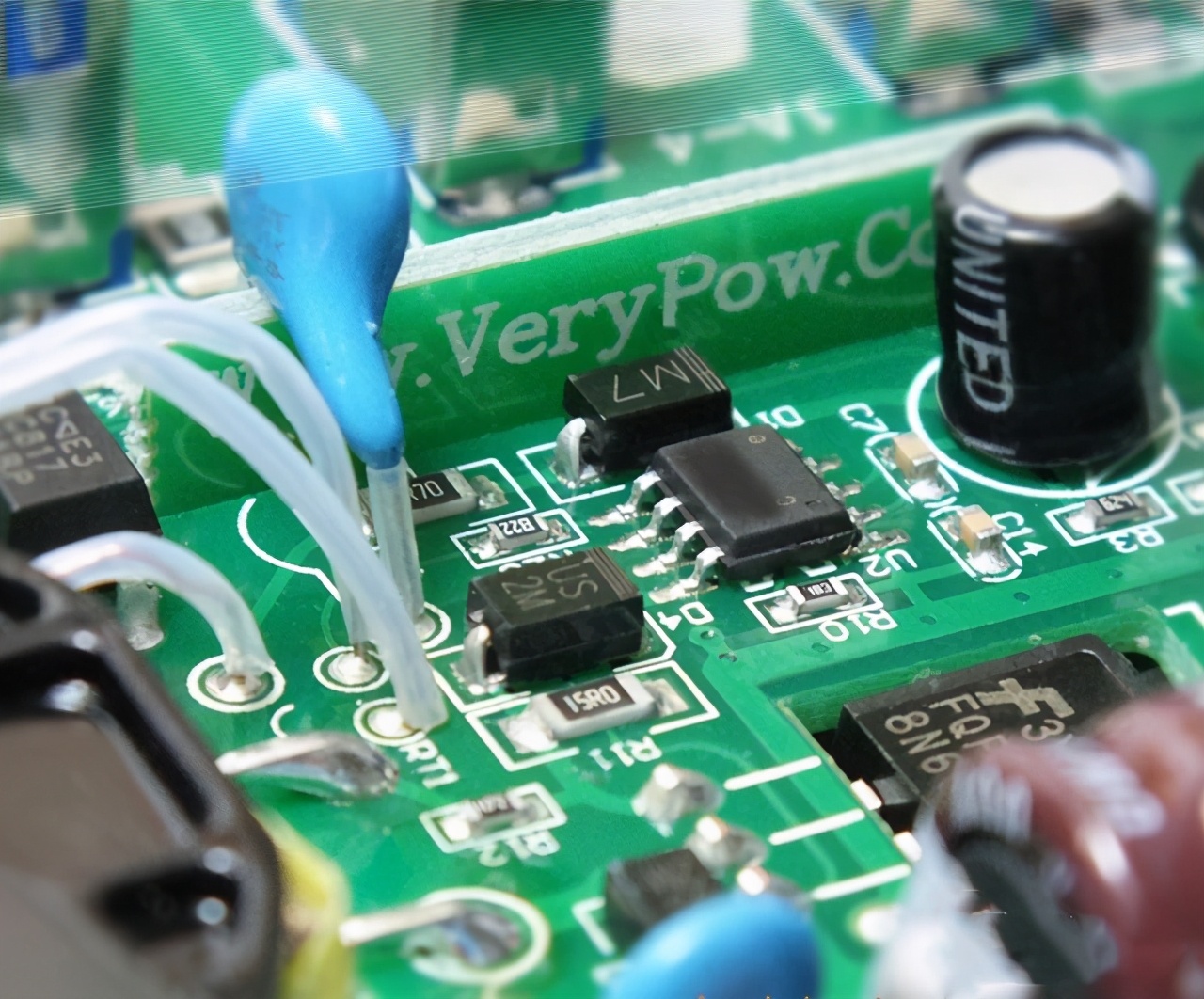 usb5孔快充充电器,usb充电器8口快充