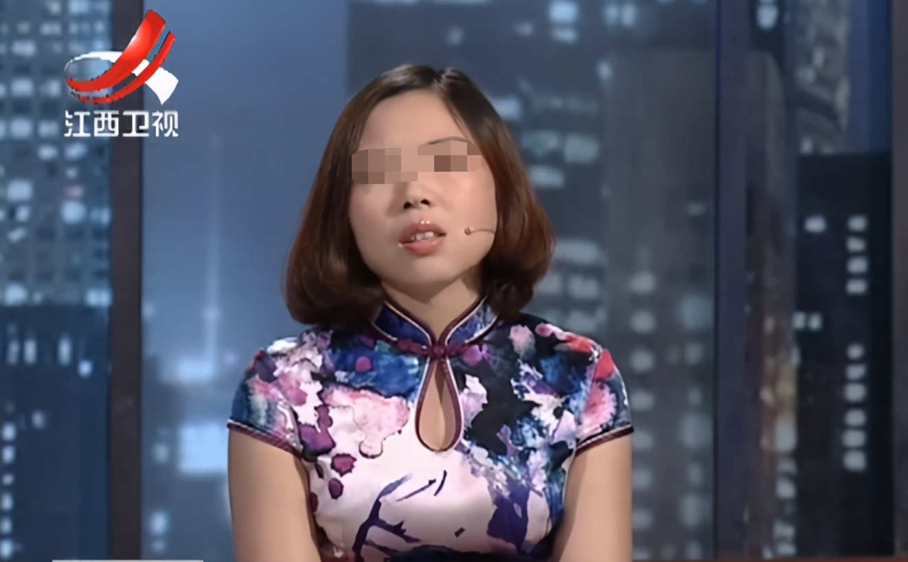 一名女子哭诉怀孕到生娃的花销,女人在家顺产生孩子真不容易