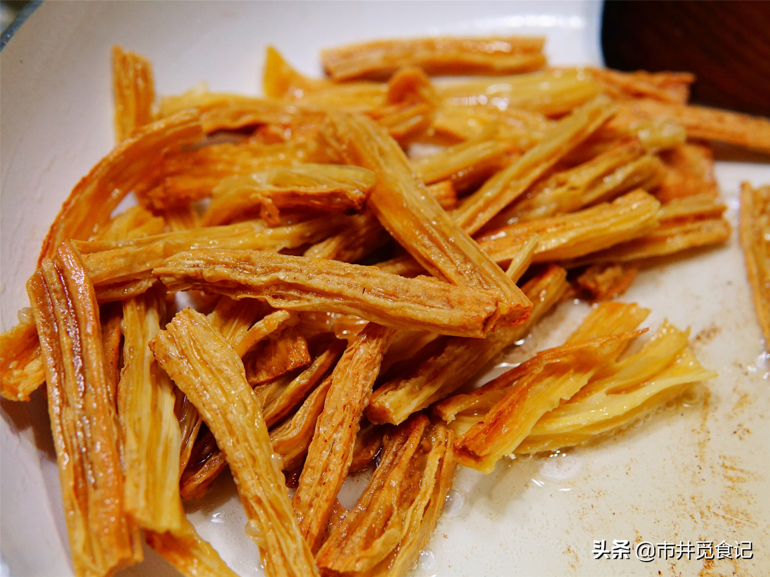 好吃不腻的辣条自制,自制家庭版辣条用普通面粉