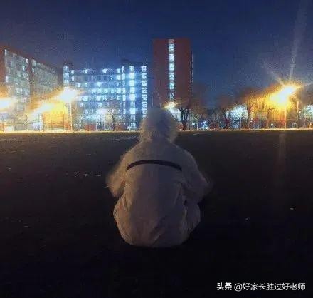中国大学生为了太极拳考试，已经走火入魔了