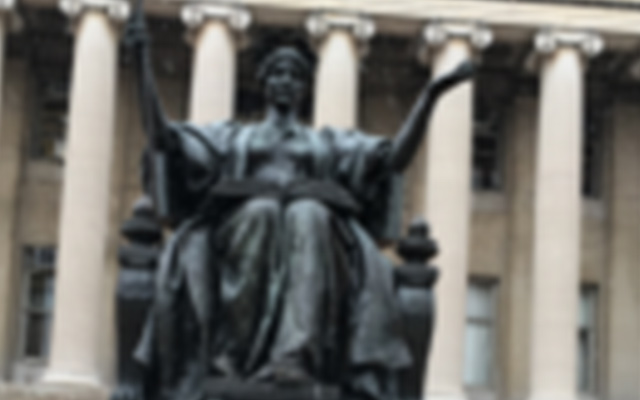 一家三口去美国被拒签的机会大吗,一家四口美国签证