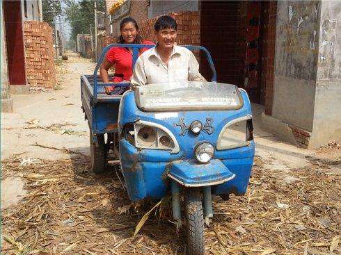 大衣哥为村民做了哪些好事,大衣哥一家善良朴实勤劳实在