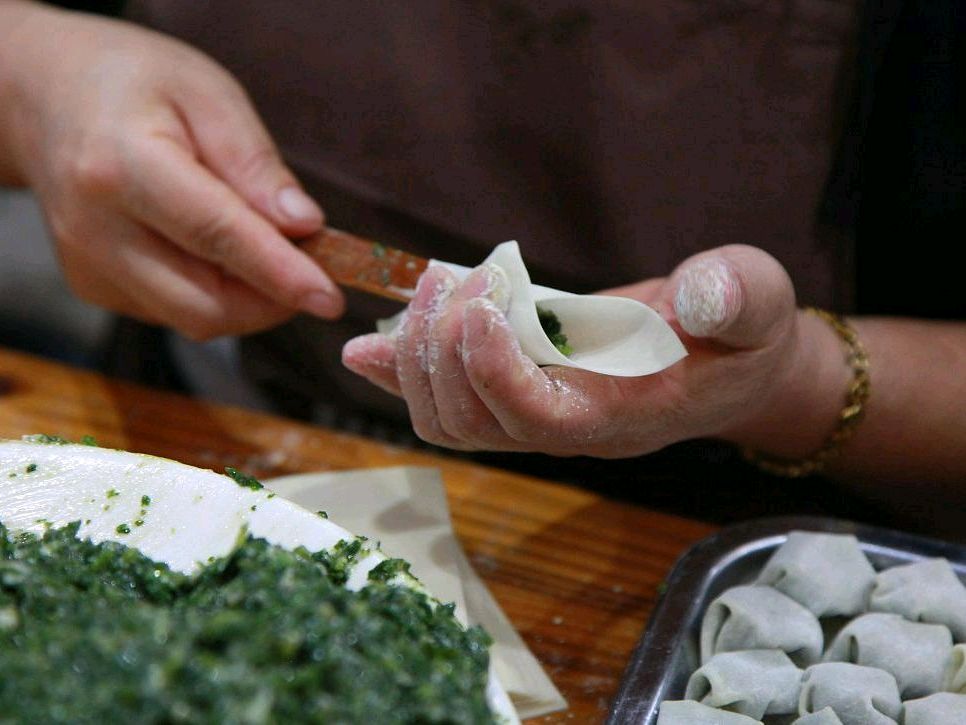 开一家馄饨店都需要准备什么,开馄饨店的经验和技巧