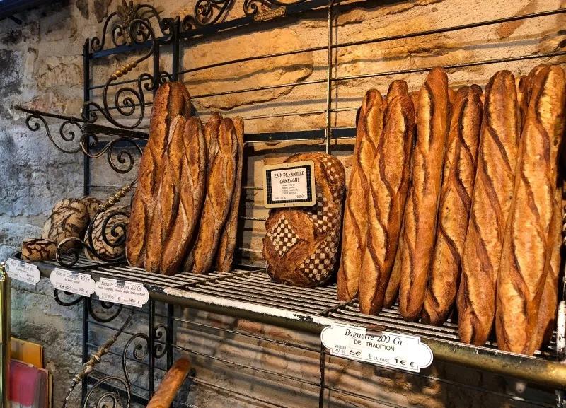 开一家蛋糕面包店赚钱吗,开早餐面包店赚钱吗