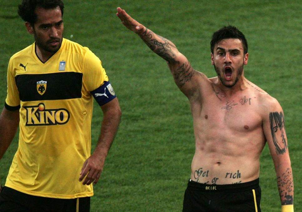 世界上足球庆祝动作排名,世界足坛耻辱事件