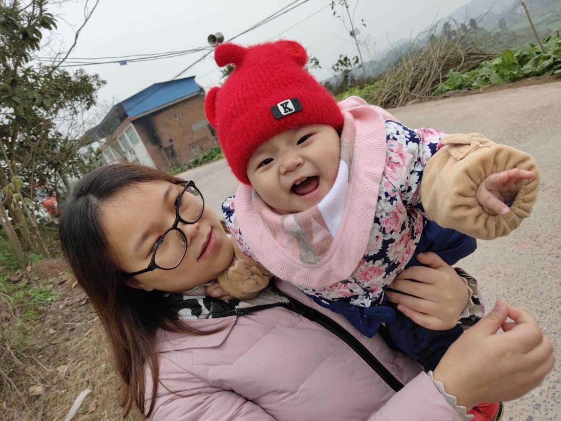 满月宝宝哭一个多小时会出问题吗,孩子满月为什么哭闹