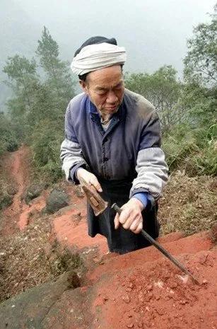 隐居深山40年的姐弟恋,姐弟恋40年隐居深山