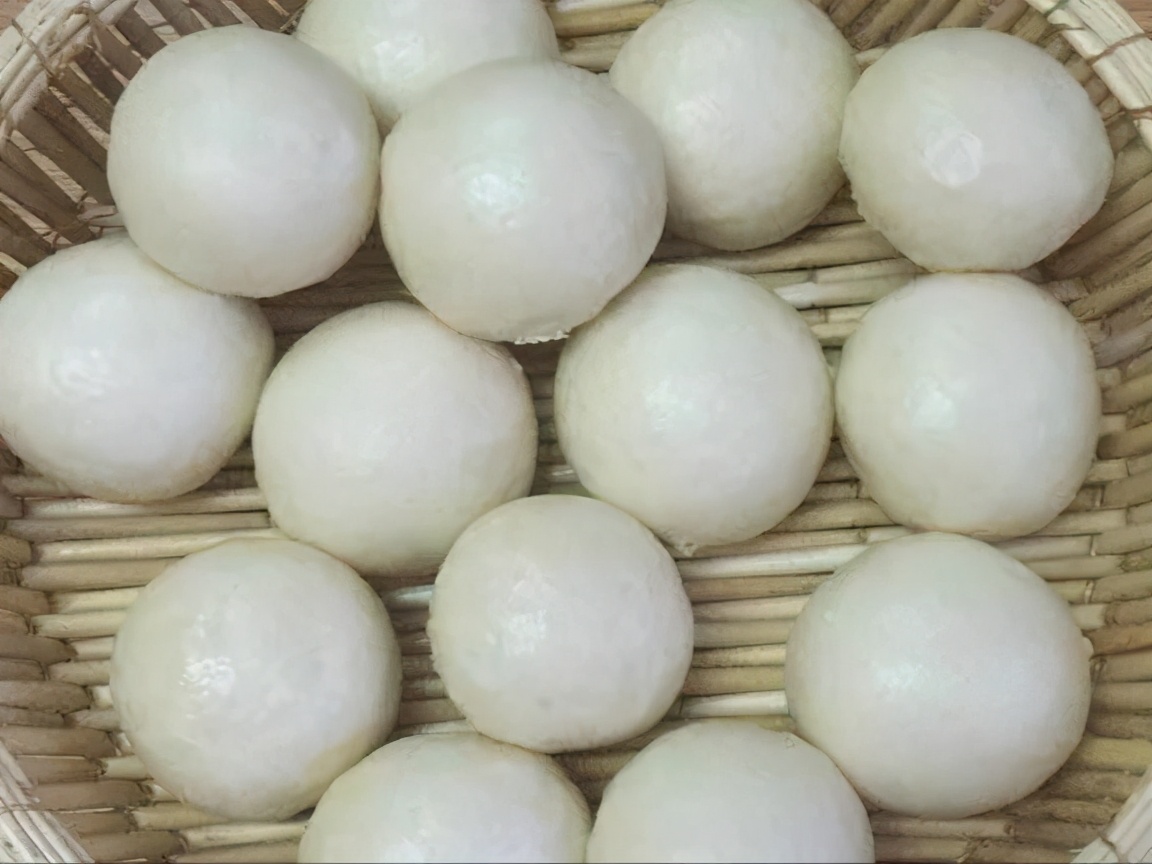 蒸馒头用高筋面粉还是低筋面粉,蒸馒头用高筋面粉还是低筋