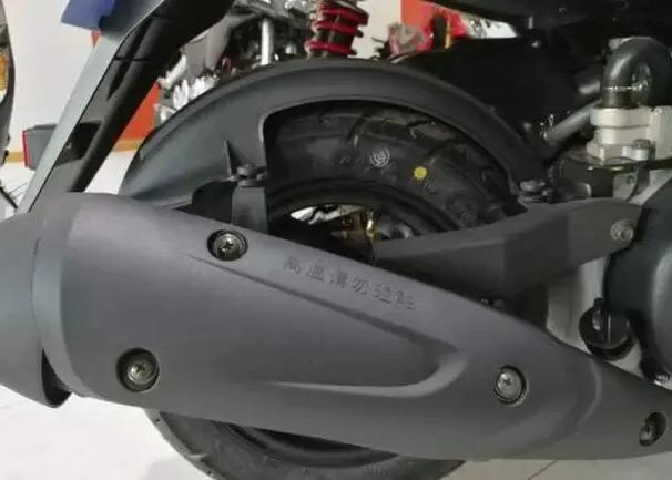 *江豪**巧格的小清新，前碟后鼓+川南减震，均配正新轮胎，3980元