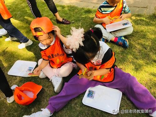 秋天的树叶小班教案,屈老师小班音乐