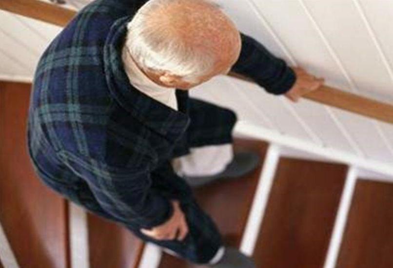 楼房遇到骚扰如何维权,六楼住户嫌爬楼梯太累