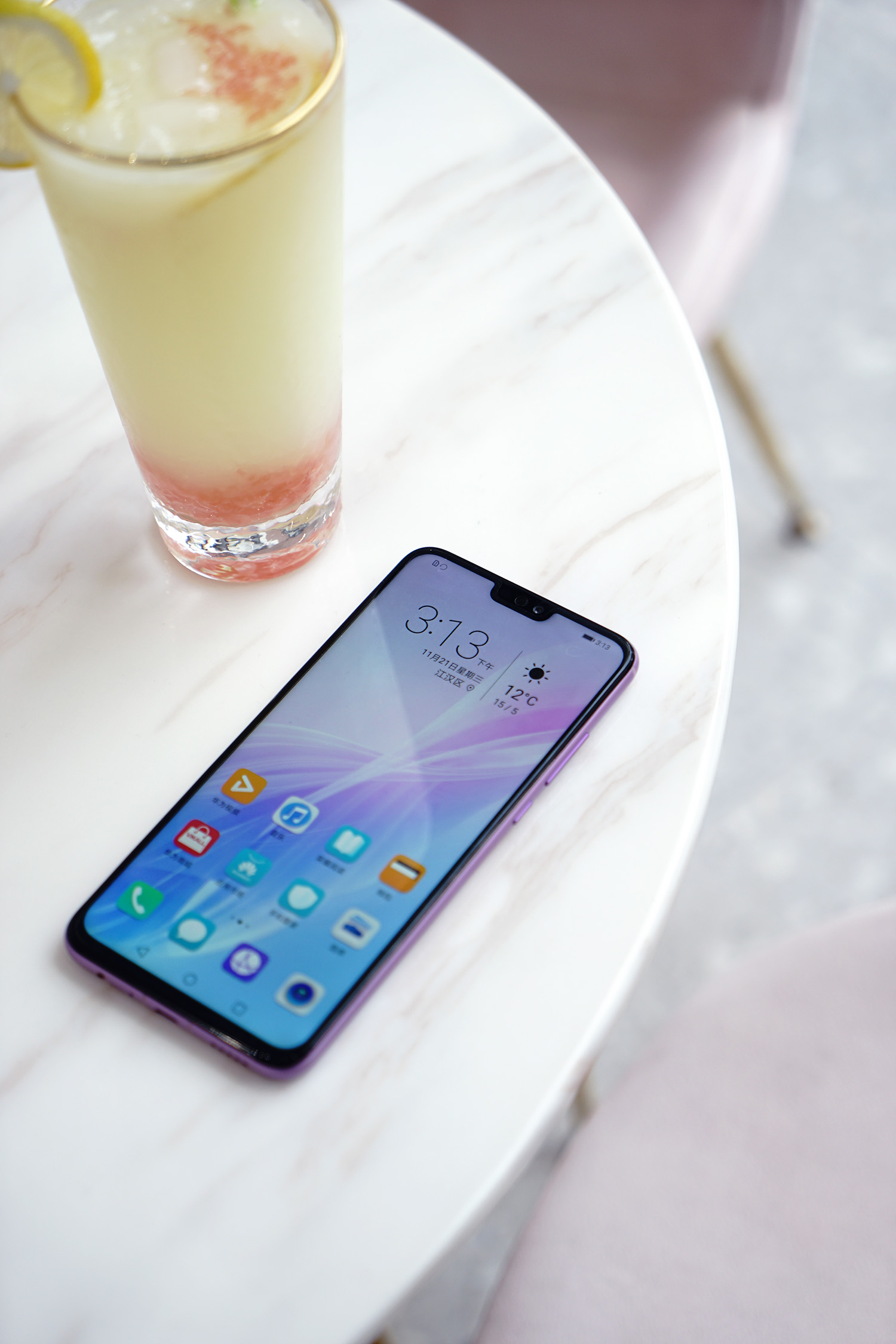 荣耀8x梦幻紫男生用,荣耀8x刚出有什么颜色