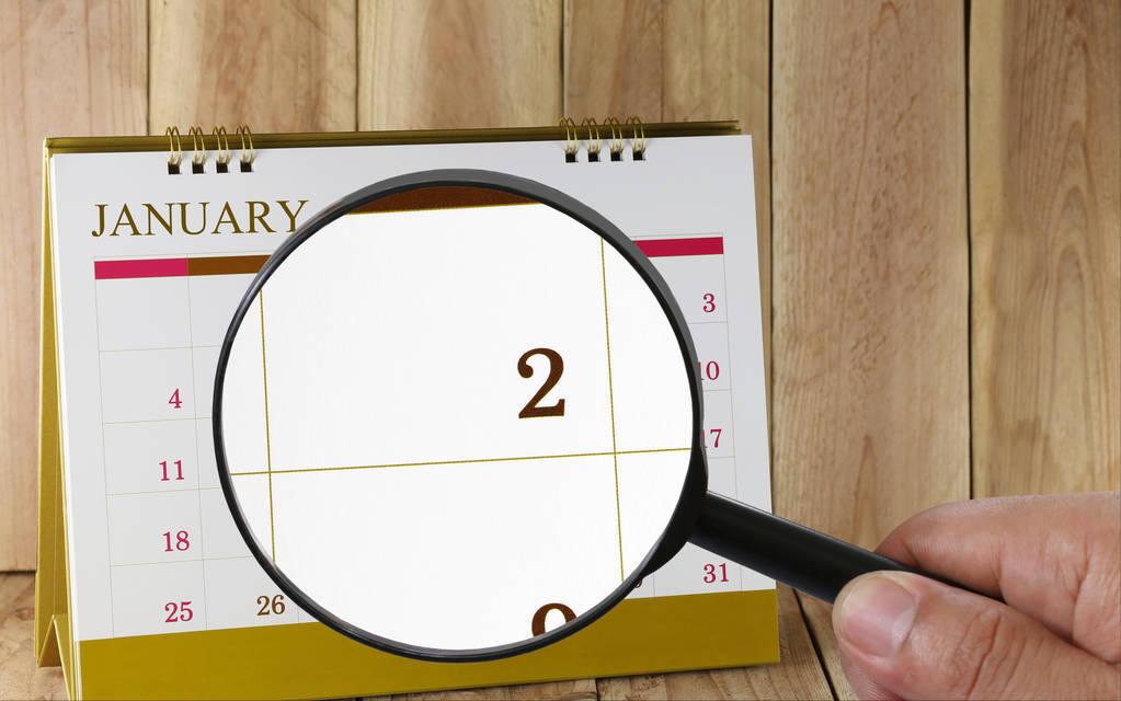 80多岁的老太太，腰痛5天不能走了，医生：边检查边治疗