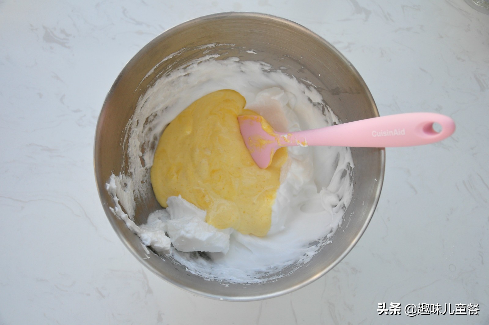 这种蔬菜代替翻糖和豆沙更健康，复活节咱们一起来做杯子蛋糕吧