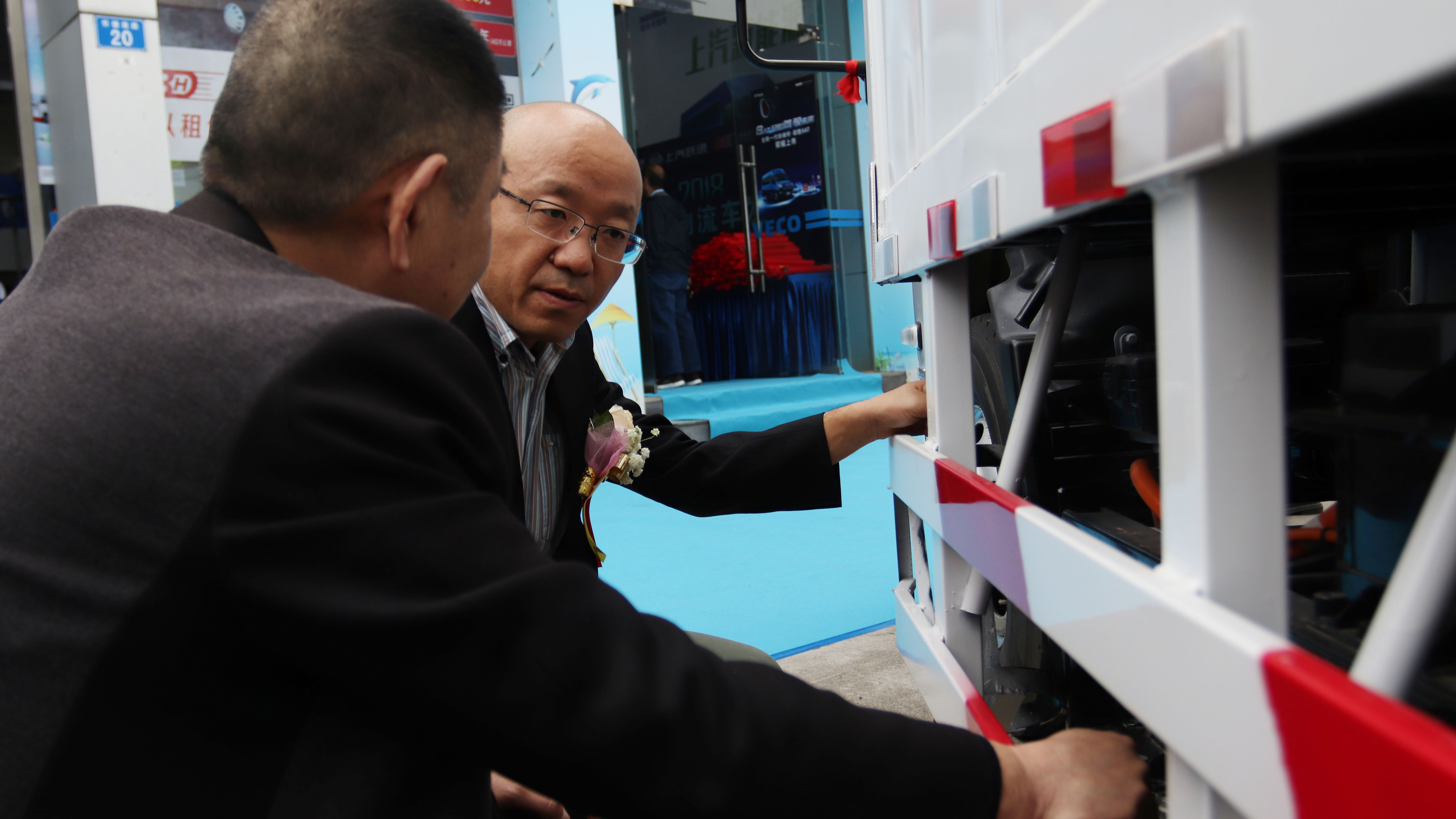 上汽跃进ec100,跃进ec100纯电动车