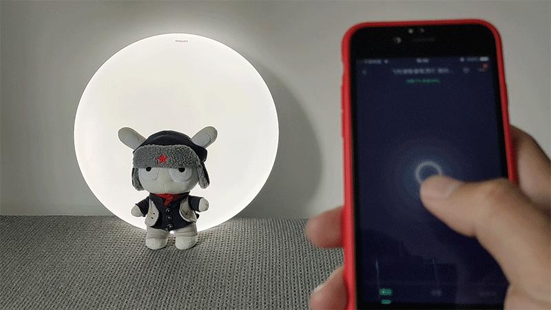 飞利浦吸顶灯最新款客厅智能,飞利浦智能吸顶灯评测