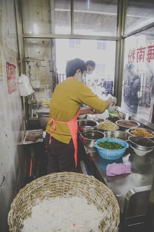 这碗粉说不上哪里好，但就是谁也替代不了...