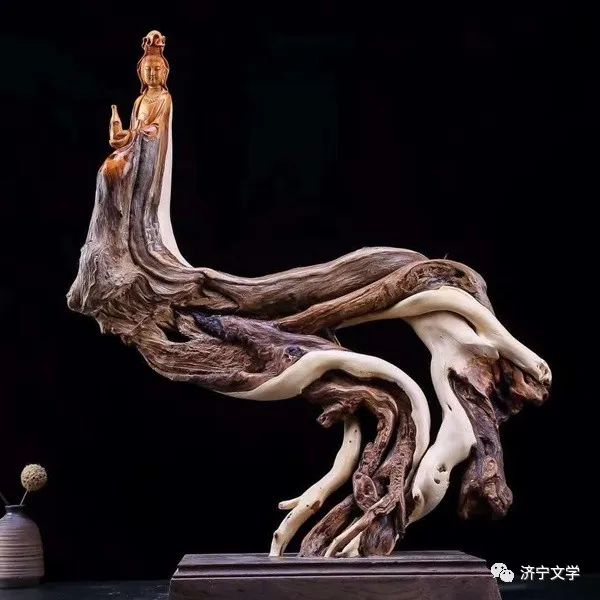 我与菩萨结缘,使我与菩萨结缘