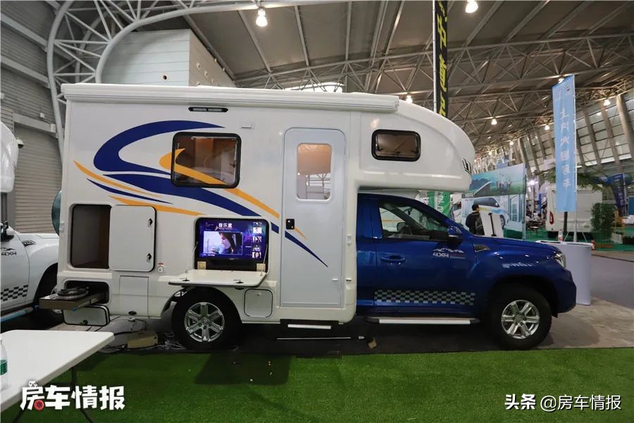 四驱单排皮卡房车最新布局三个床,最新款豪华顶配双排座皮卡房车