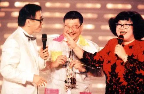 香港卫视中文台沈殿霞节目,tvb沈殿霞葬礼发言