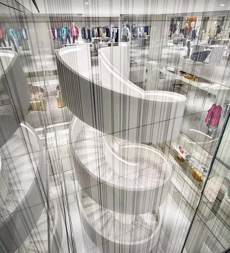 世界最奢华金色楼梯扶手,最奢侈旋转楼梯