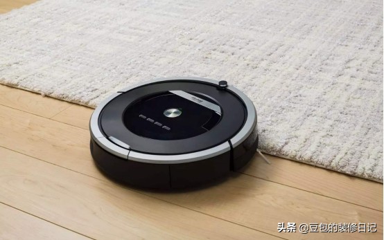 一千以内的智障扫地机,机器人扫地机好用还是吸尘器好用