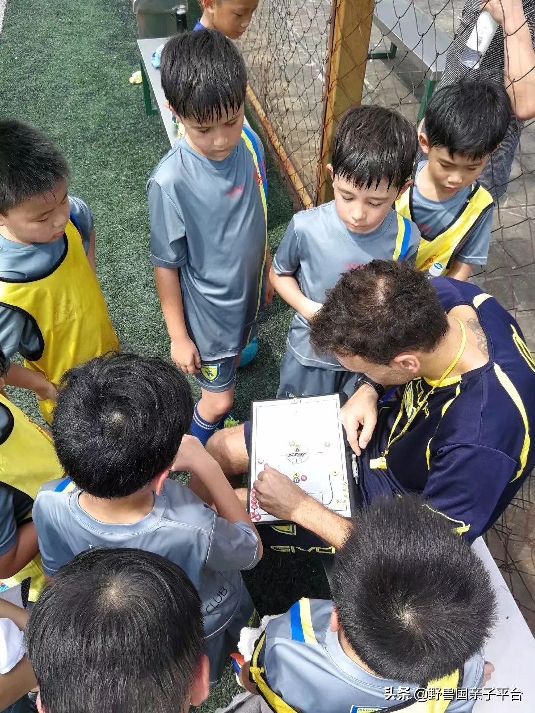 把意大利的足球理念带到中国,把意大利先进的足球理念带到中国