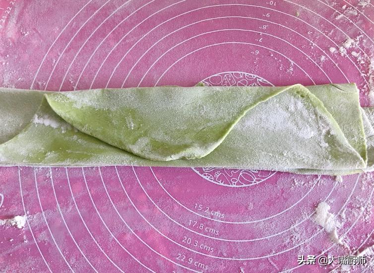 手擀面加多少红薯淀粉更爽滑劲道,手擀面怎么做才劲道有弹性