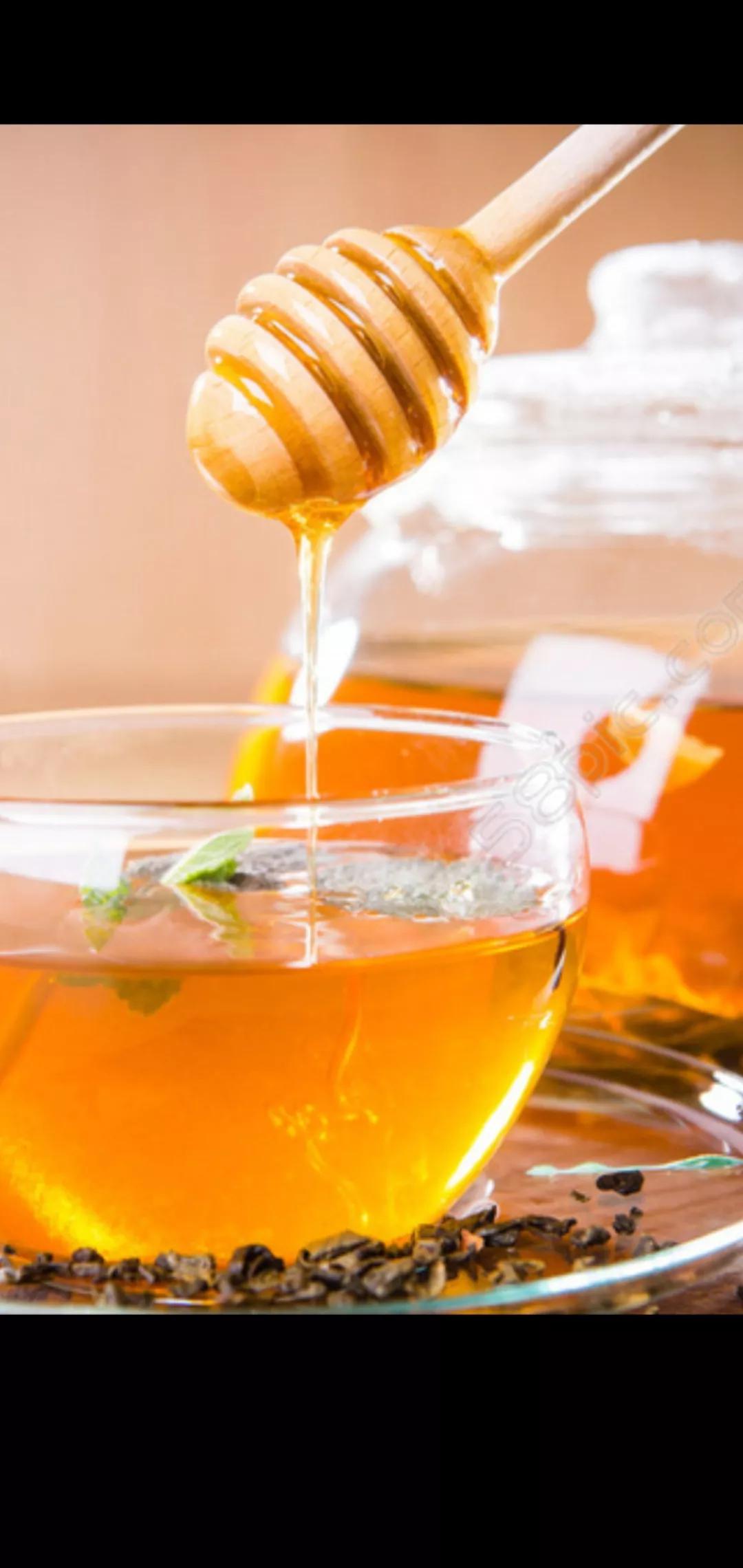 诚信赢天下：为了方便看新闻，便在手机上*载下**了《*今条头日**》App