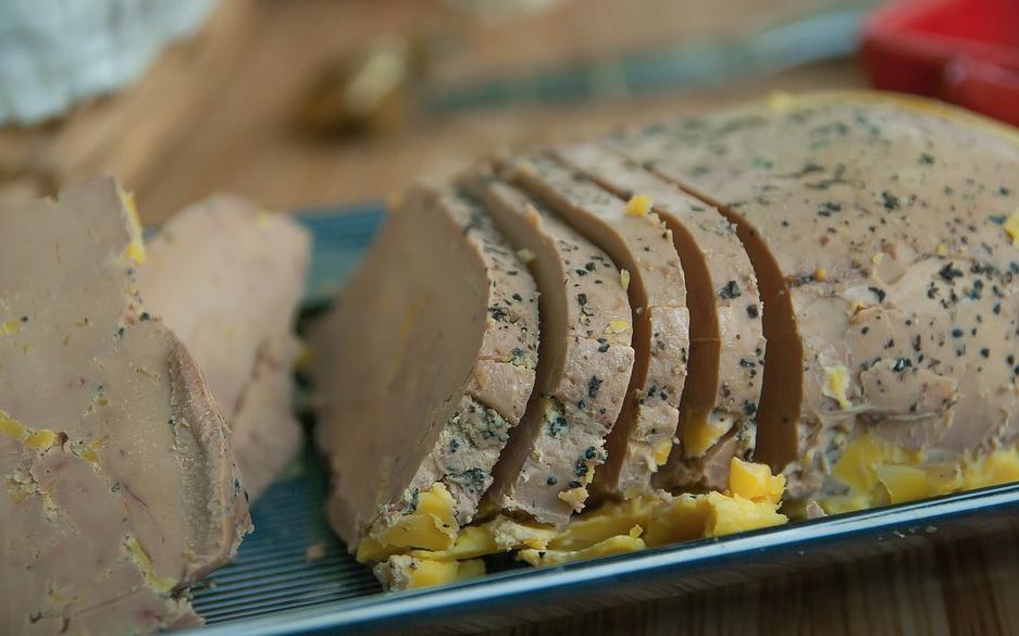 脱发治疗首先要防脱,脱发防脱四大技巧