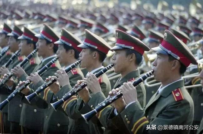 军队文工团礼服服装,文工团演出服