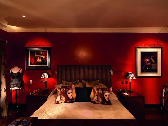 适合和女朋友住的酒店推荐,适合情侣入住的高档安全酒店