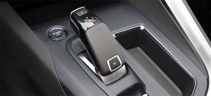 2019款四驱版标致5008底盘解析,2018款全新标致5008试驾视频