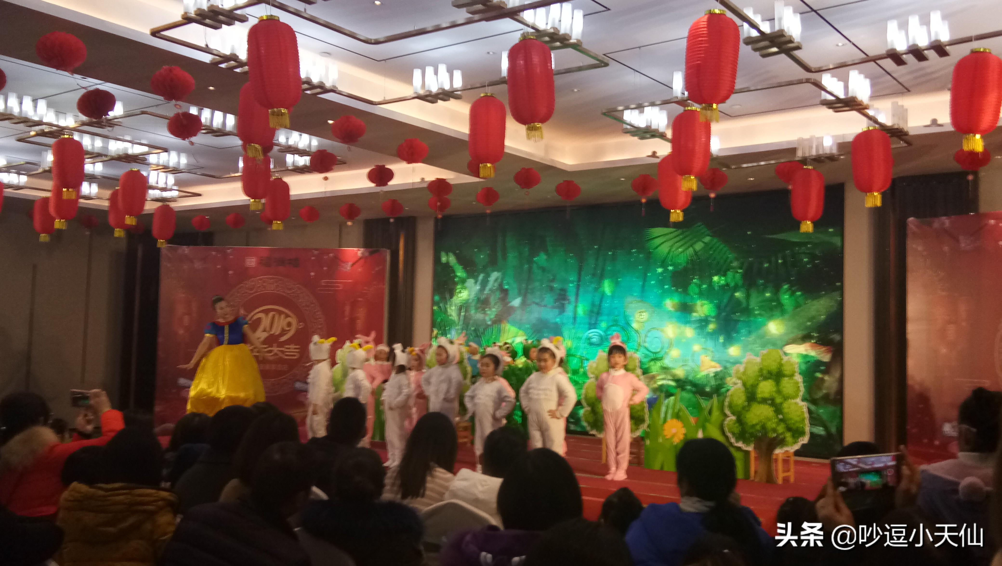 迎新年幼儿园宝贝节目,迎接2024年元旦龙年幼儿园联欢会