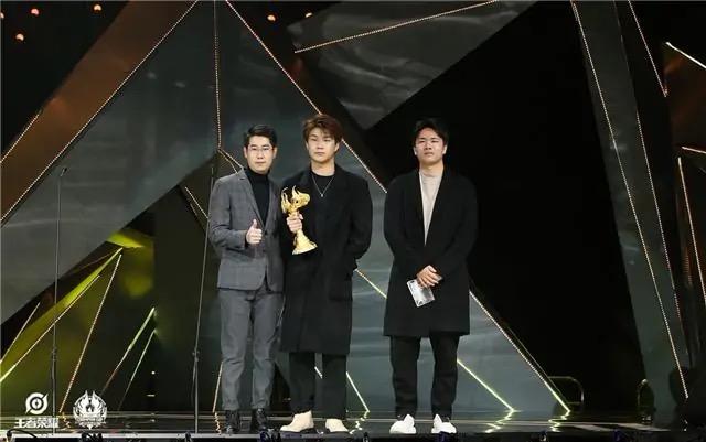 年度颁奖典礼！暖阳最佳，大仙一诺AG收获颇丰，冬冠杯形同虚设