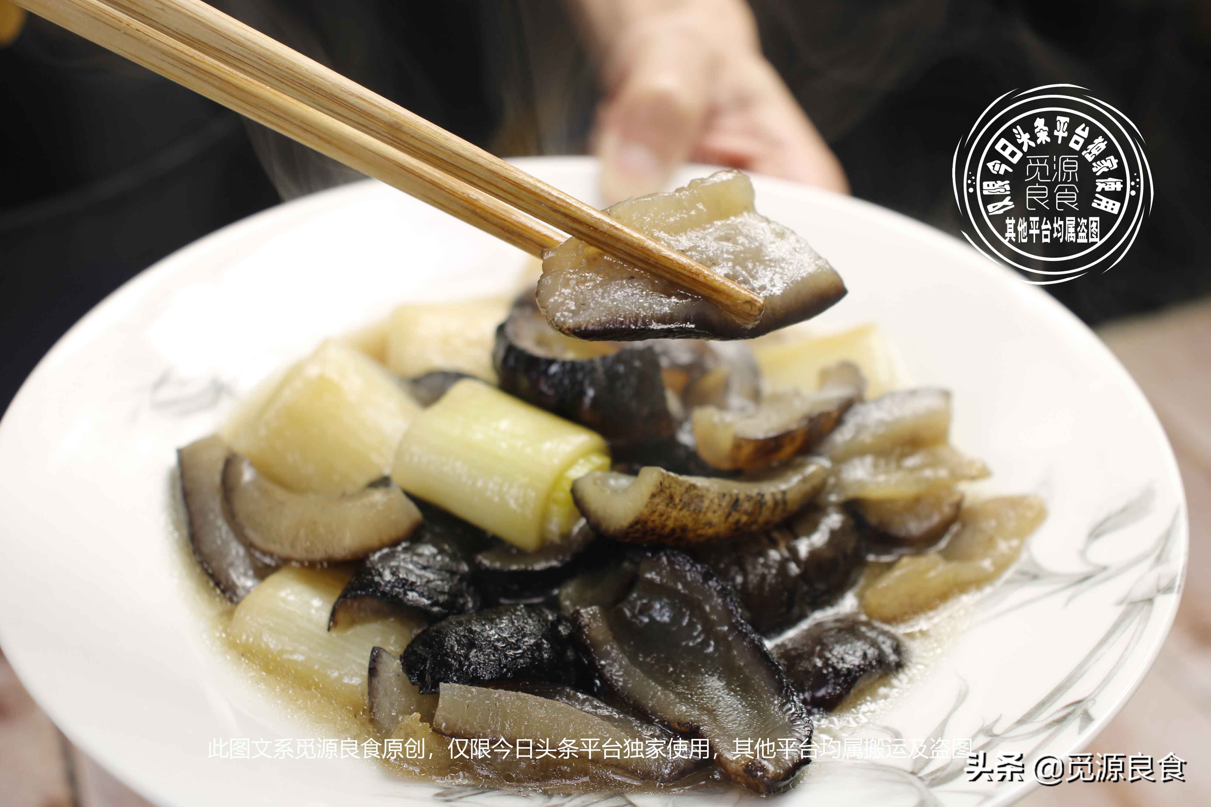 海参如何烧吃起来才比较软烂,海参焯水后放了2天还能吃吗